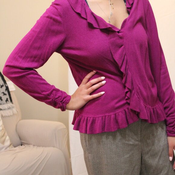 WOMEN'S RUFFLE SWEATER - Picture 9 of 12